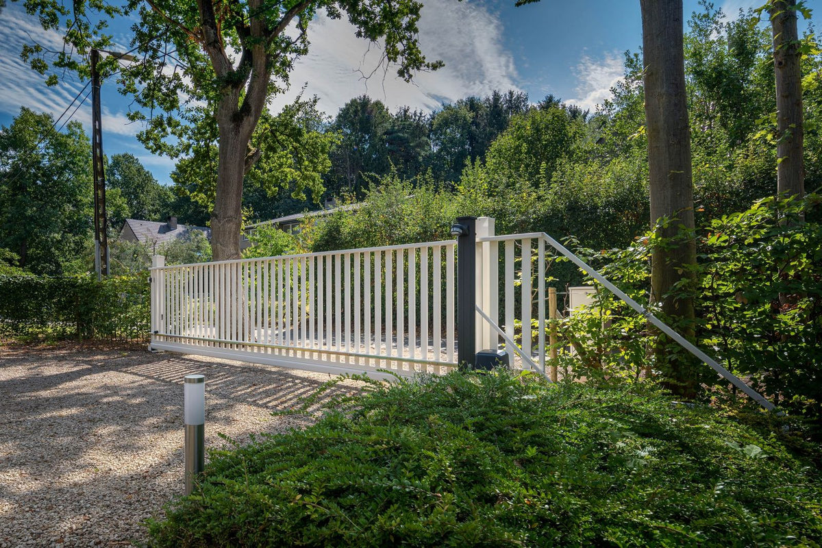 Verticale Lamellen Schuifpoort - AW 10.72